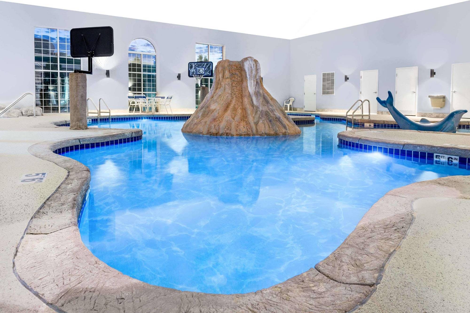 Microtel Inn & Suites By Wyndham Green Bay Bagian luar foto