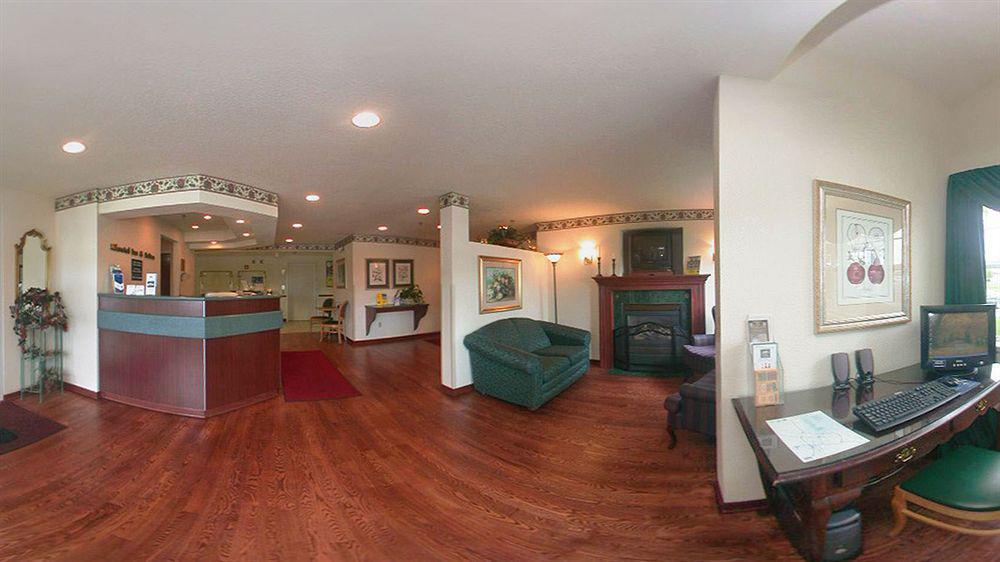 Microtel Inn & Suites By Wyndham Green Bay Bagian luar foto